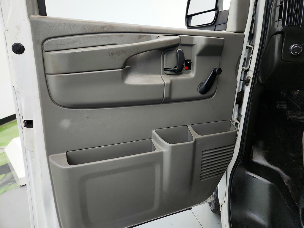2013 Chevrolet Express - $5,495