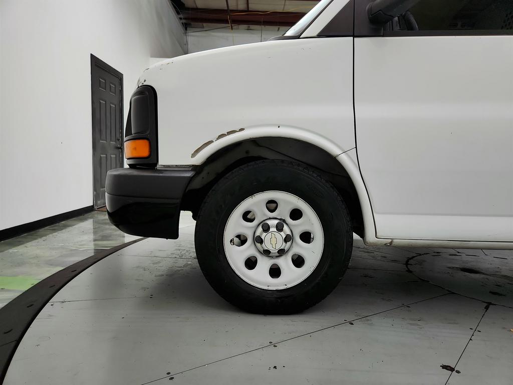2013 Chevrolet Express - $5,495