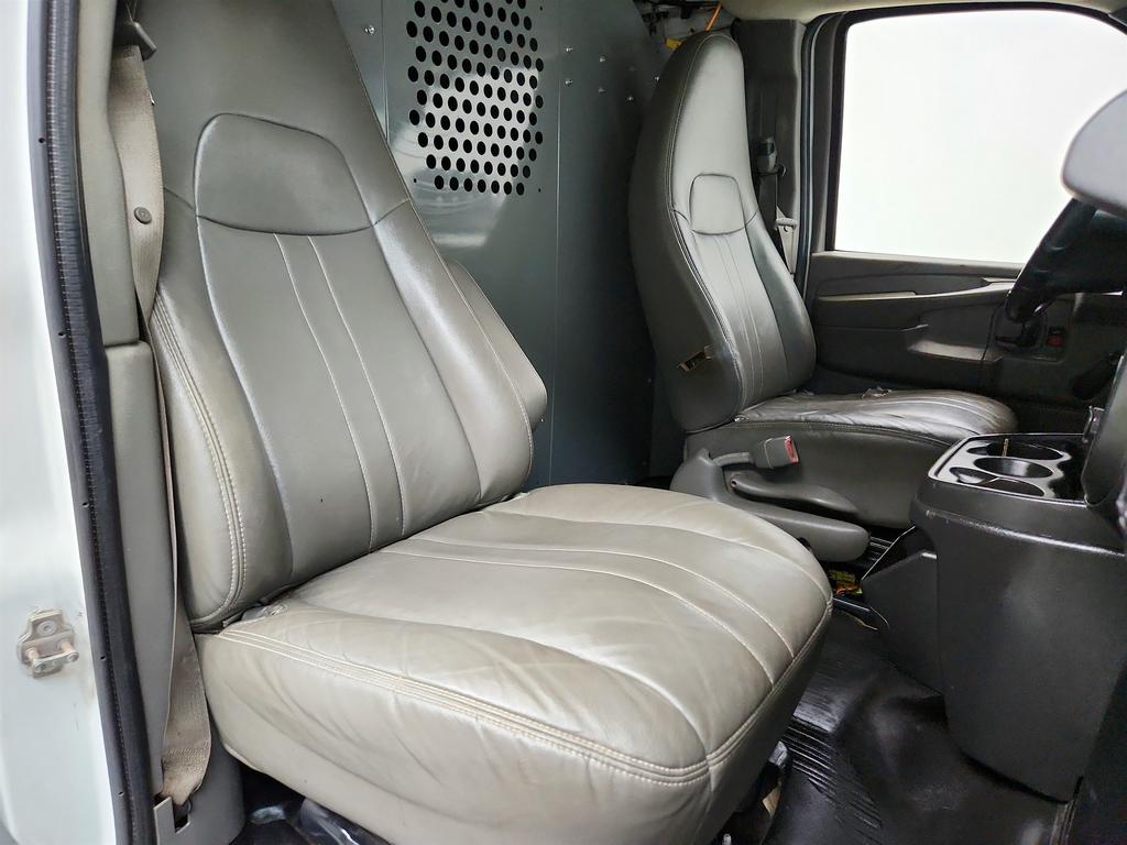 2013 Chevrolet Express - $5,495