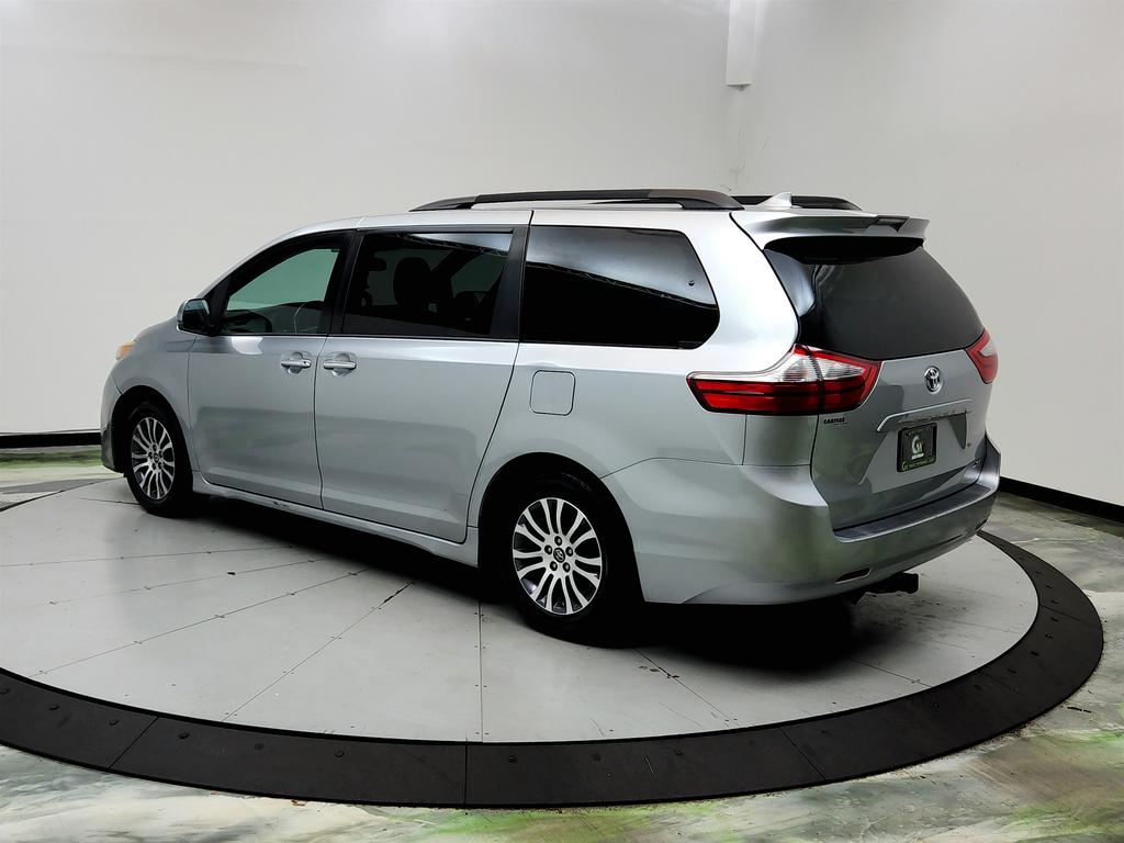 2019 Toyota Sienna - $15,945