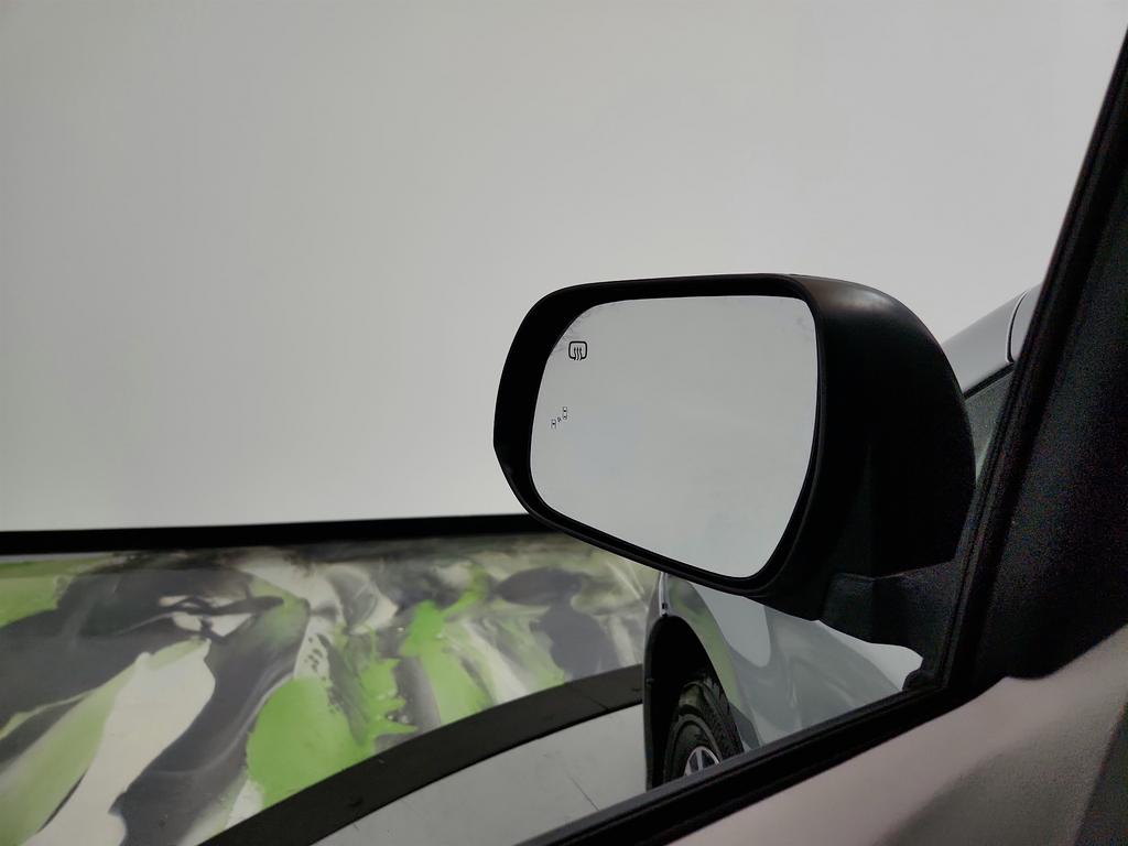 2019 Toyota Sienna - $15,945