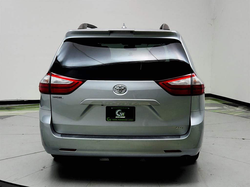 2019 Toyota Sienna - $15,945