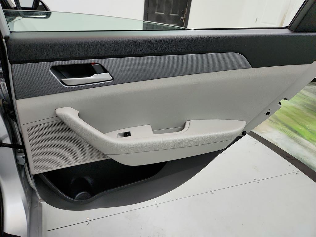 2018 Hyundai Sonata - $10,995
