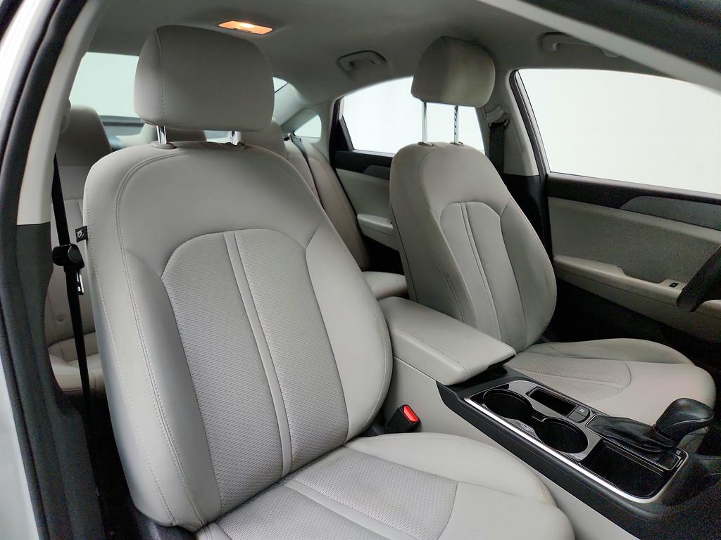 2018 Hyundai Sonata - $10,995