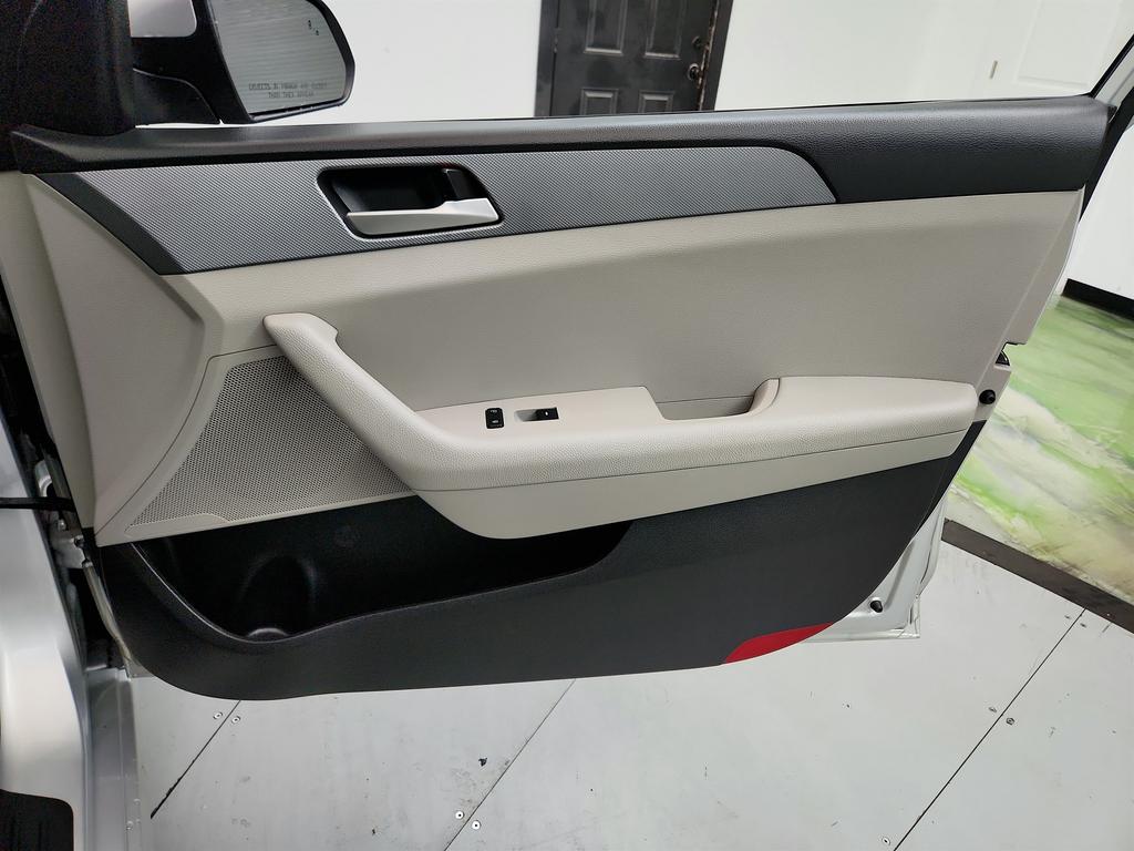 2018 Hyundai Sonata - $10,995