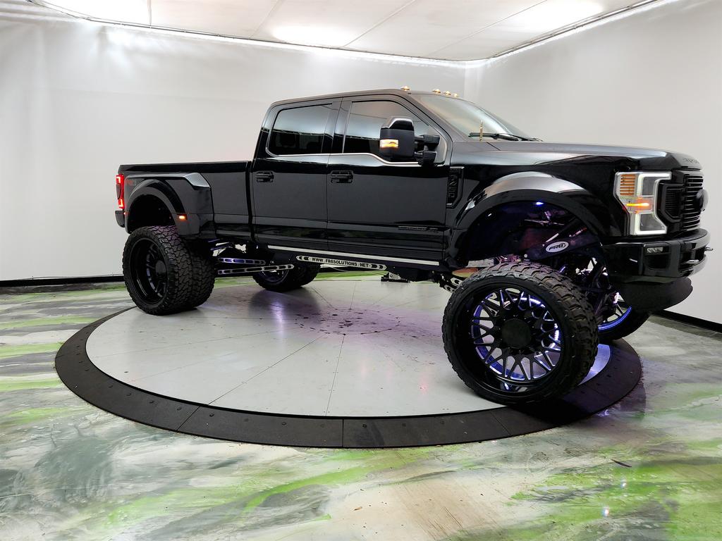 2022 Ford F-450 - $114,750