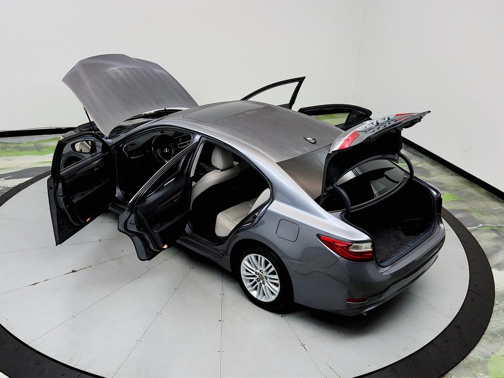 2014 Lexus ES - $9,450