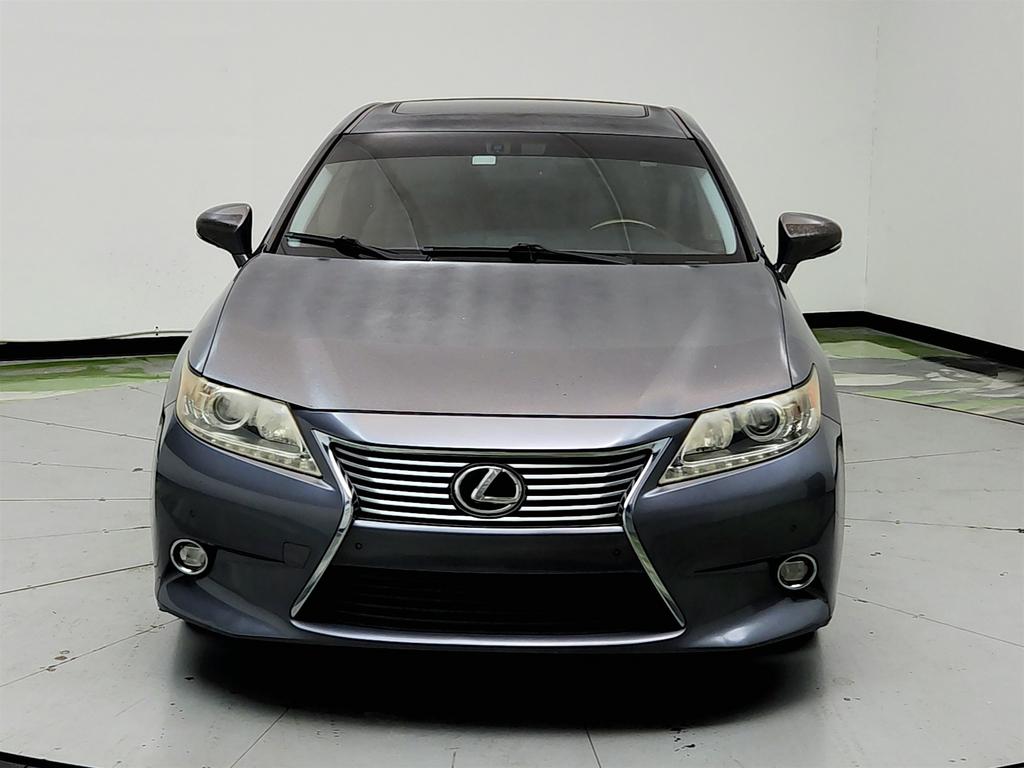 2014 Lexus ES - $9,350