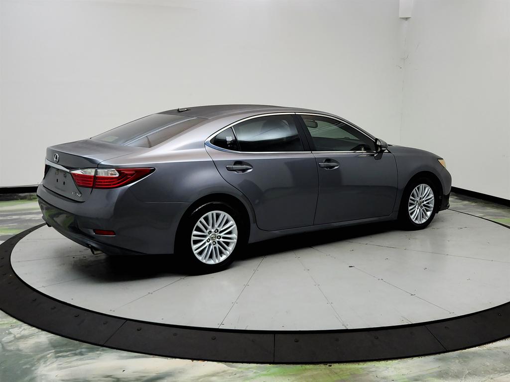 2014 Lexus ES - $9,450