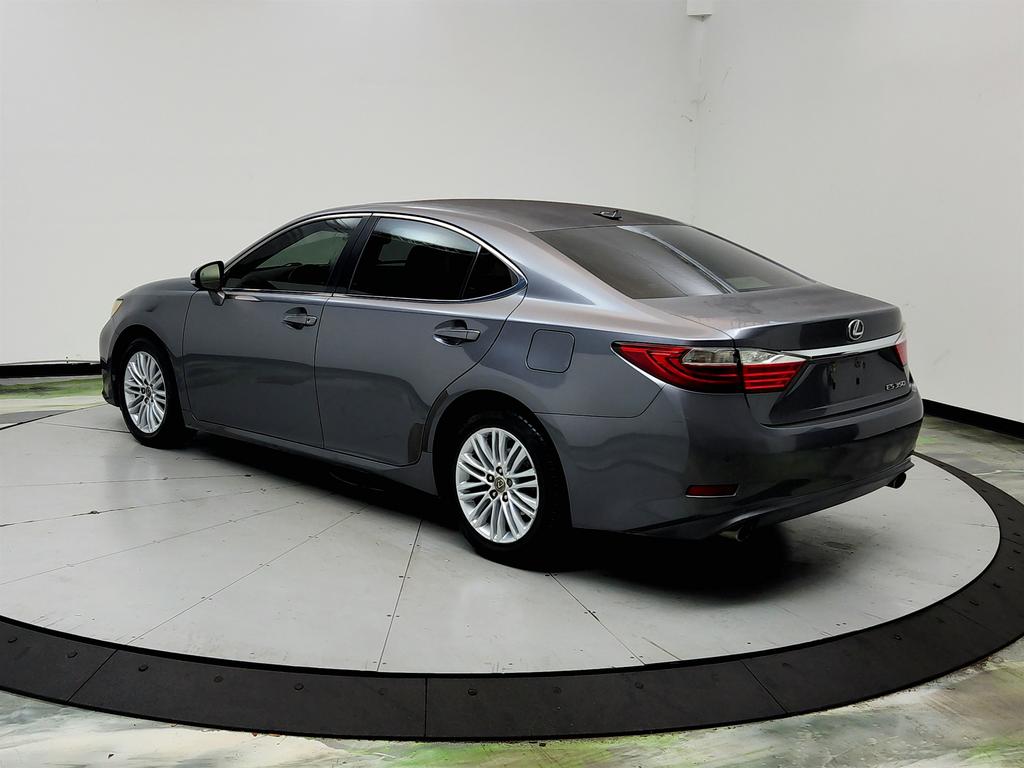 2014 Lexus ES - $9,450