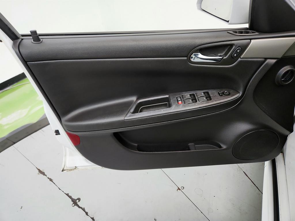 2016 Chevrolet Impala - $5,945