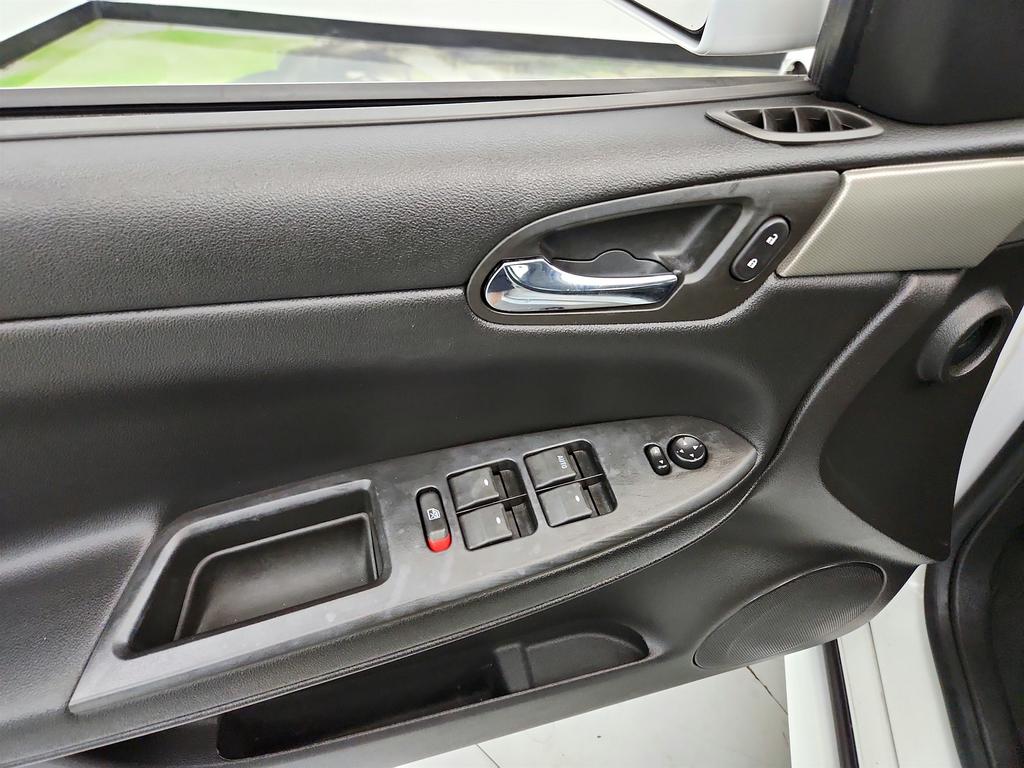 2016 Chevrolet Impala - $5,945