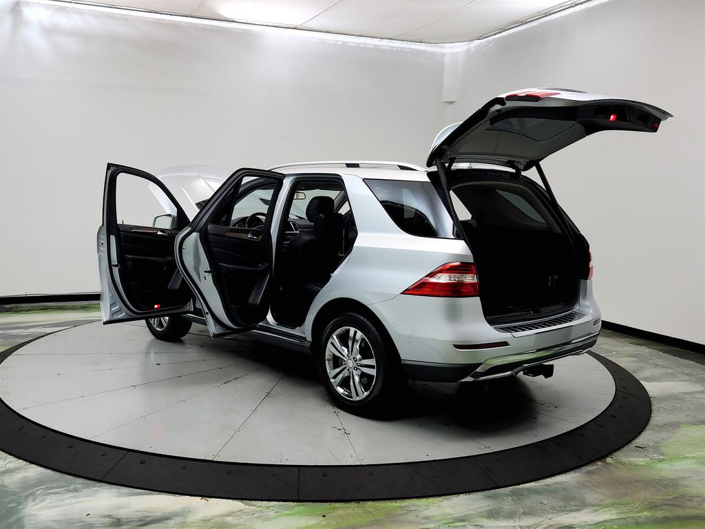 2012 Mercedes-Benz Ml-class - $5,995