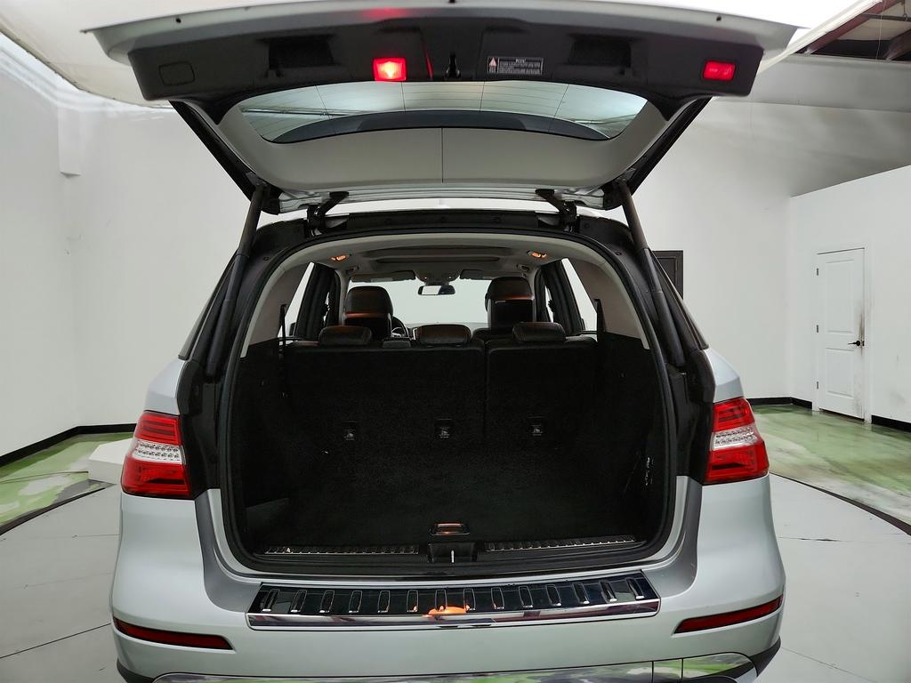 2012 Mercedes-Benz Ml-class - $5,995