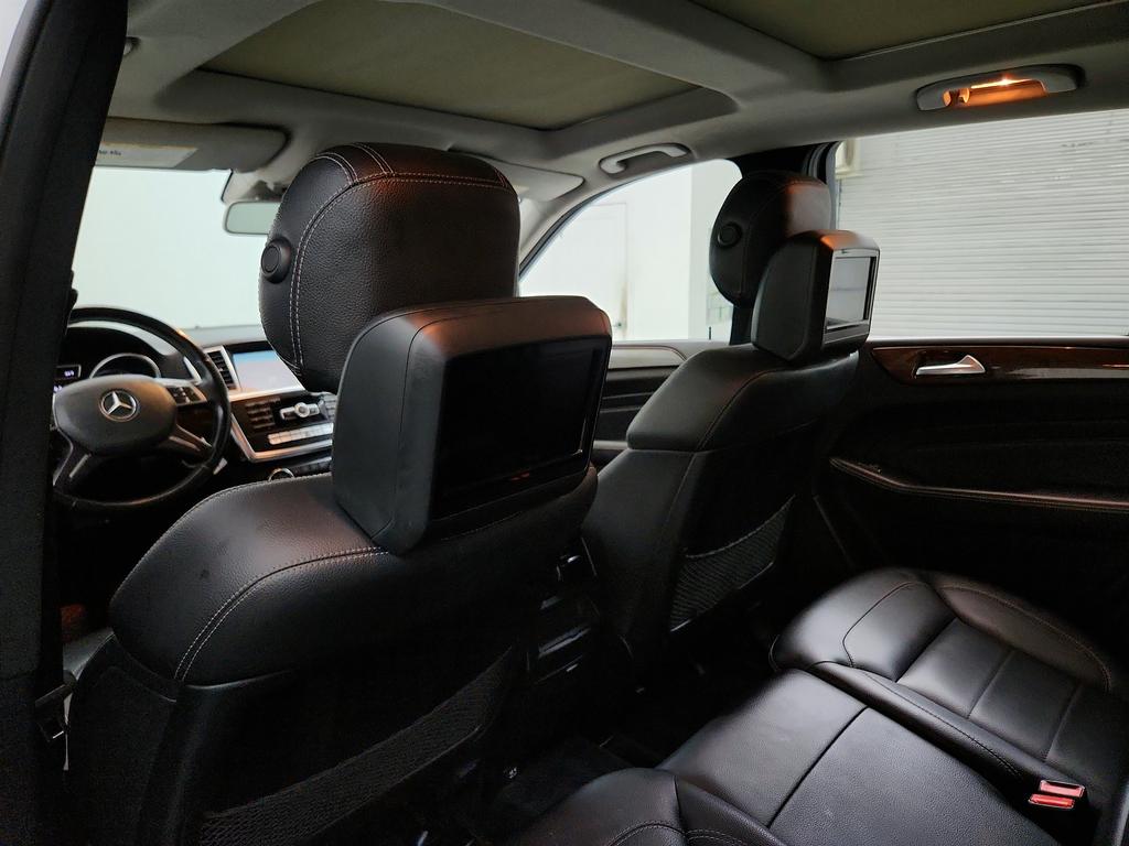 2012 Mercedes-Benz Ml-class - $5,995