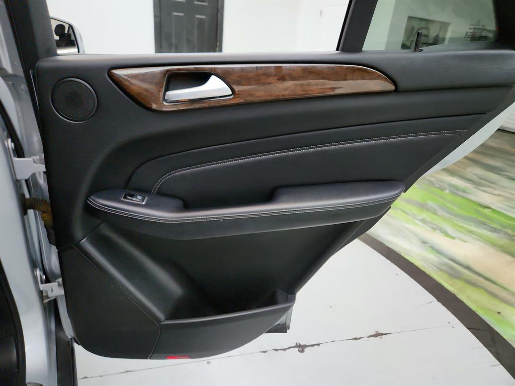 2012 Mercedes-Benz Ml-class - $5,995
