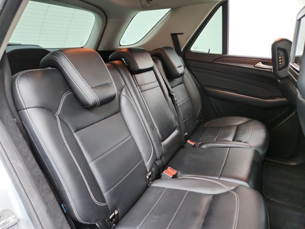 2012 Mercedes-Benz Ml-class - $5,995