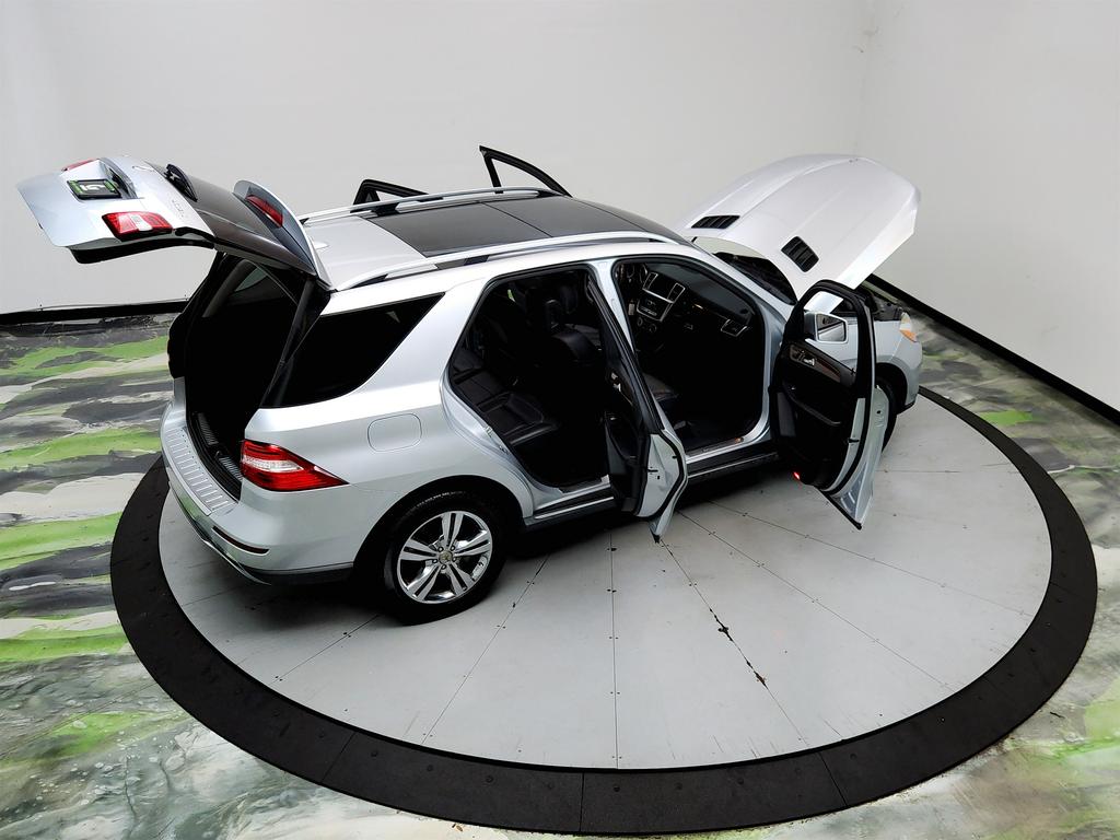2012 Mercedes-Benz Ml-class - $5,995