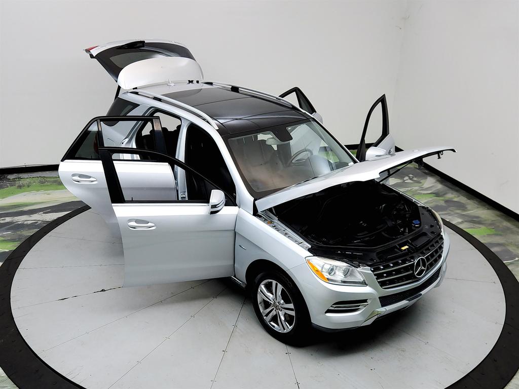 2012 Mercedes-Benz Ml-class - $5,995