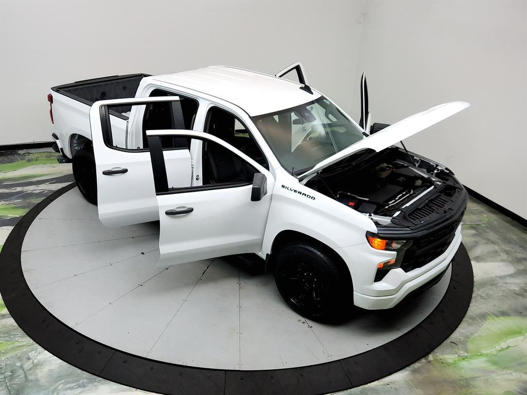 2022 Chevrolet Silverado - $23,745