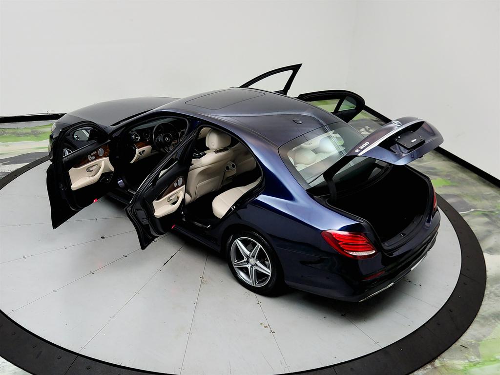 2017 Mercedes-Benz E-Class - $13,750