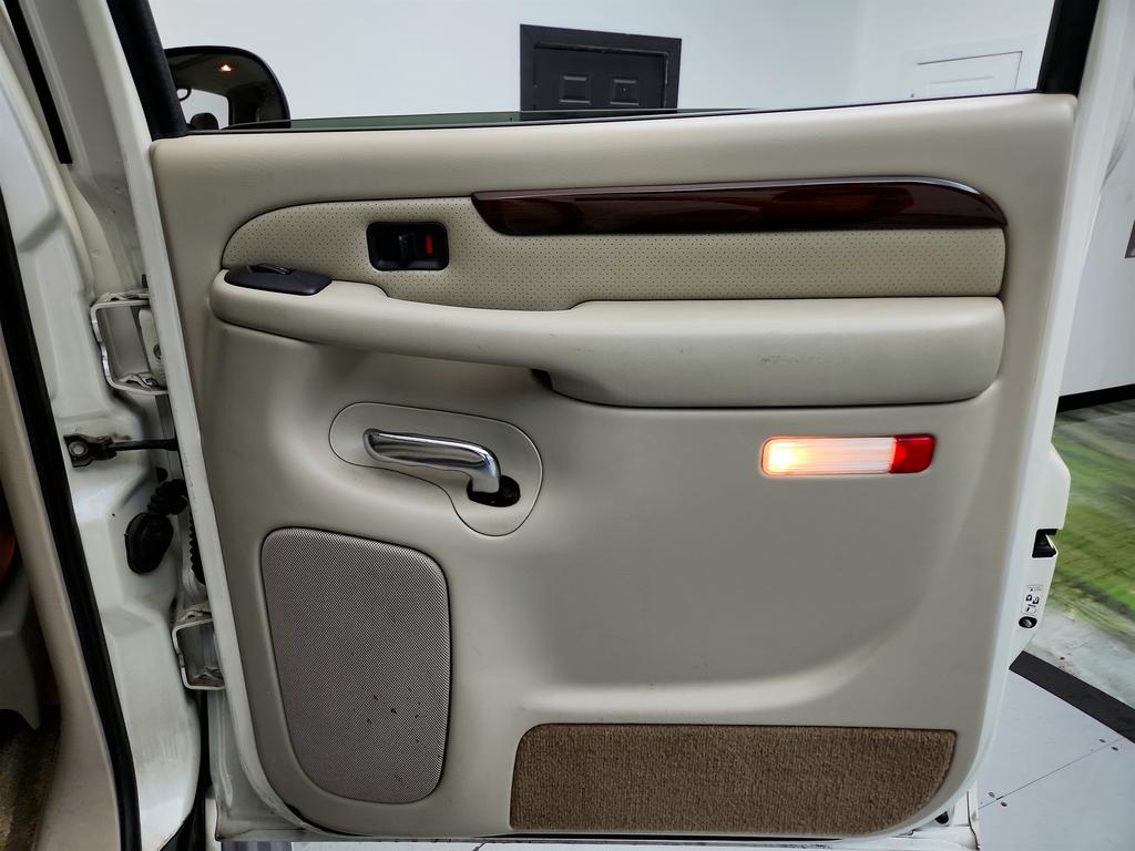 2003 Cadillac Escalade - $7,945