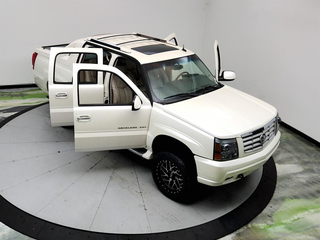 2003 Cadillac Escalade - $7,945