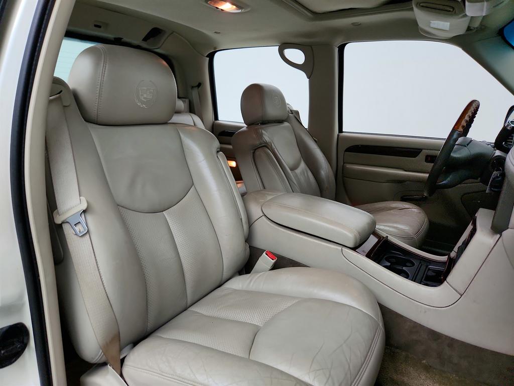 2003 Cadillac Escalade - $7,945