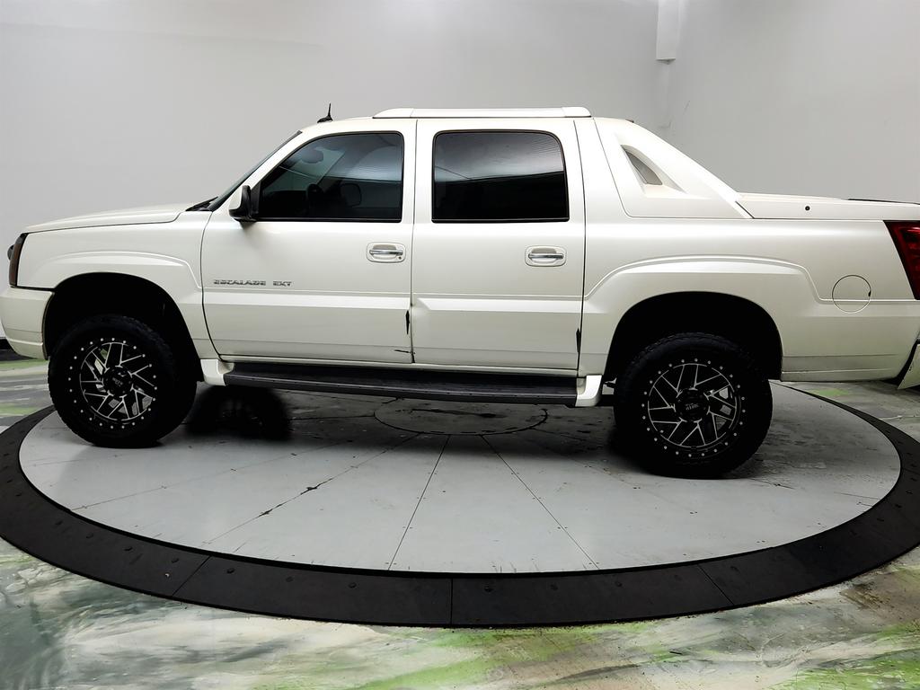 2003 Cadillac Escalade - $7,945