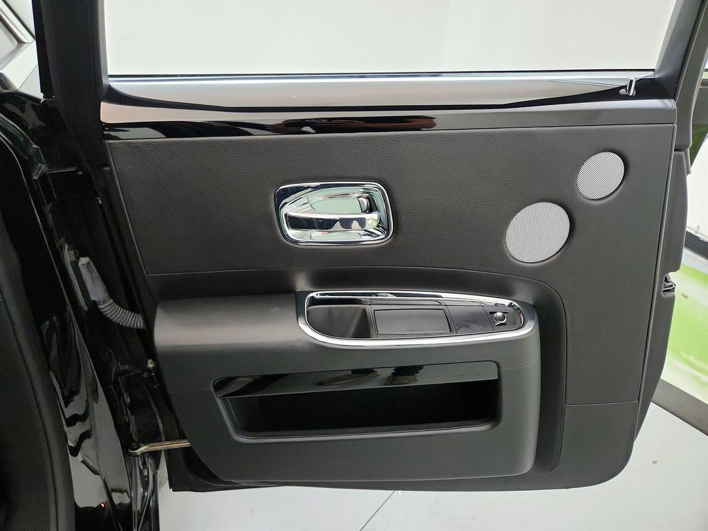 2010 Rolls-Royce Ghost - $69,850
