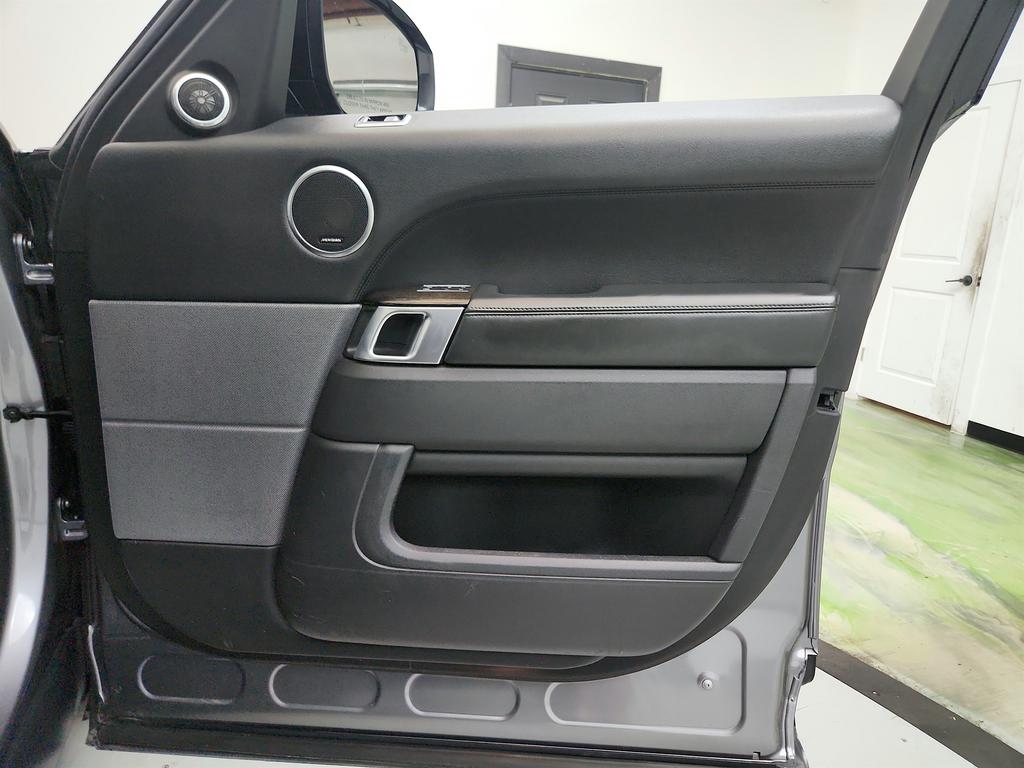 2020 Land Rover Range Rover Sport - $21,550