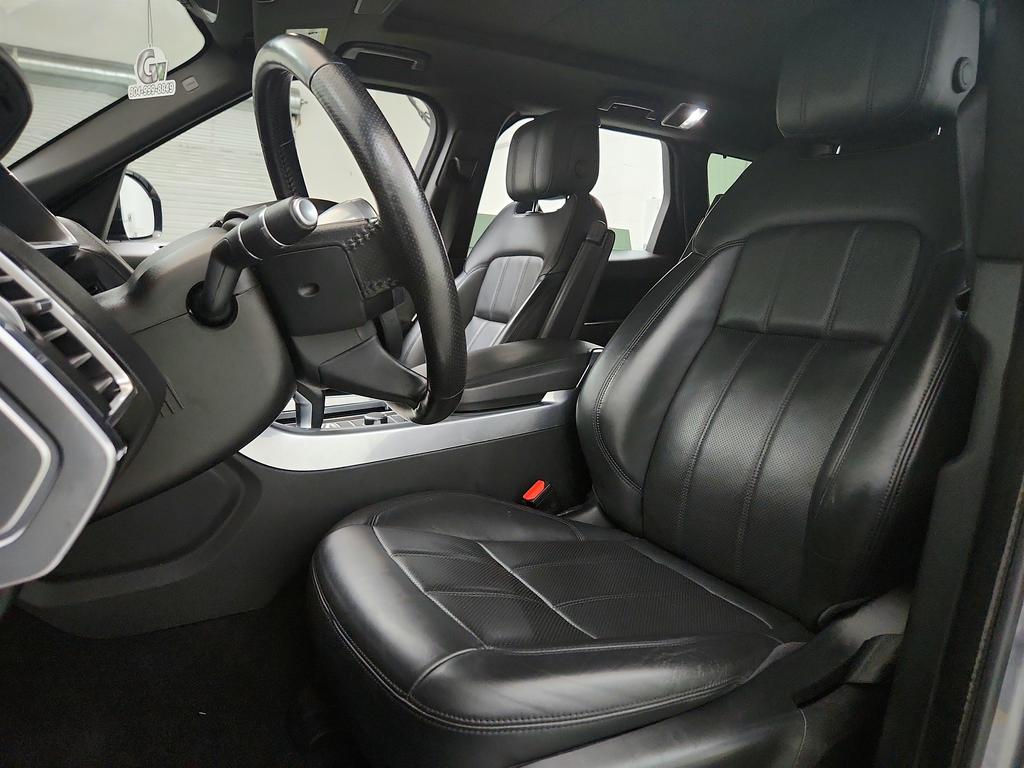 2020 Land Rover Range Rover Sport - $21,550