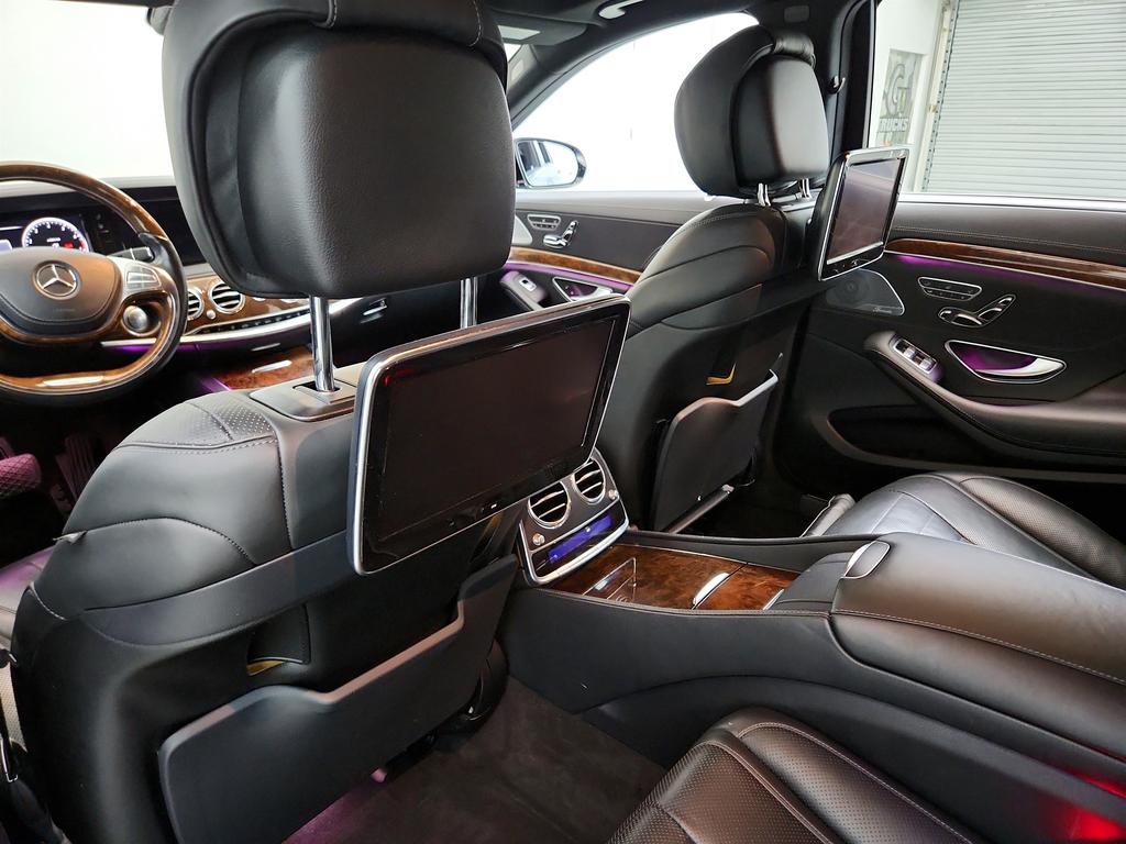 2014 Mercedes-Benz S-class - $17,750