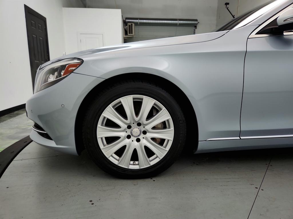 2014 Mercedes-Benz S-class - $17,750