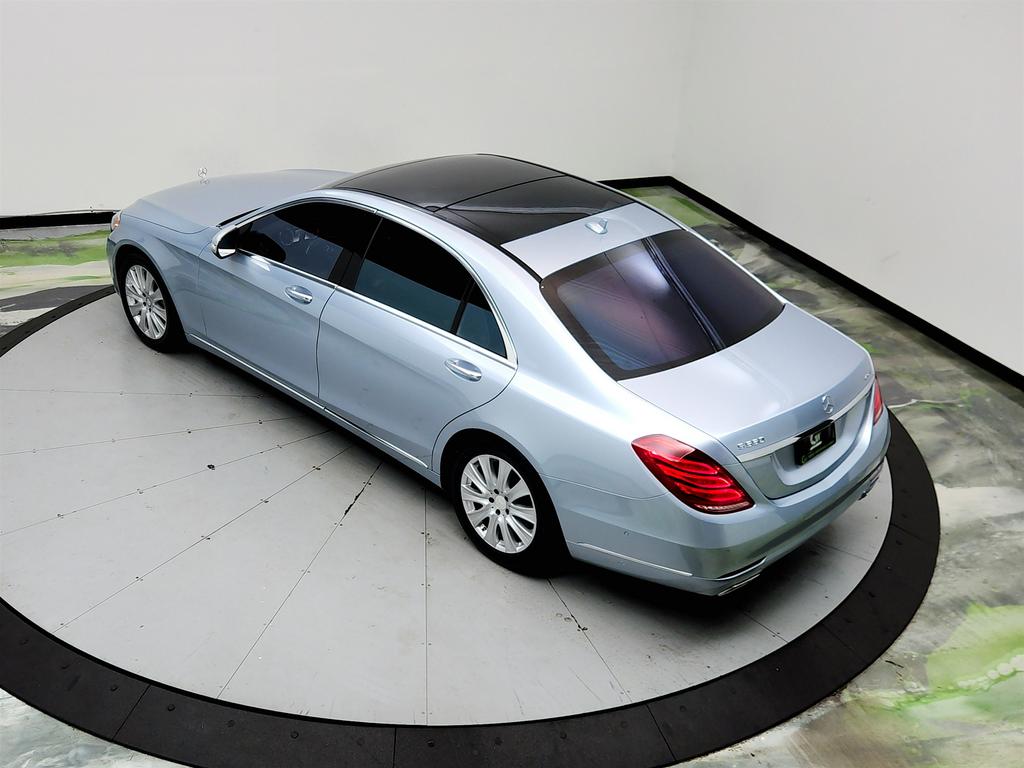 2014 Mercedes-Benz S-class - $17,750