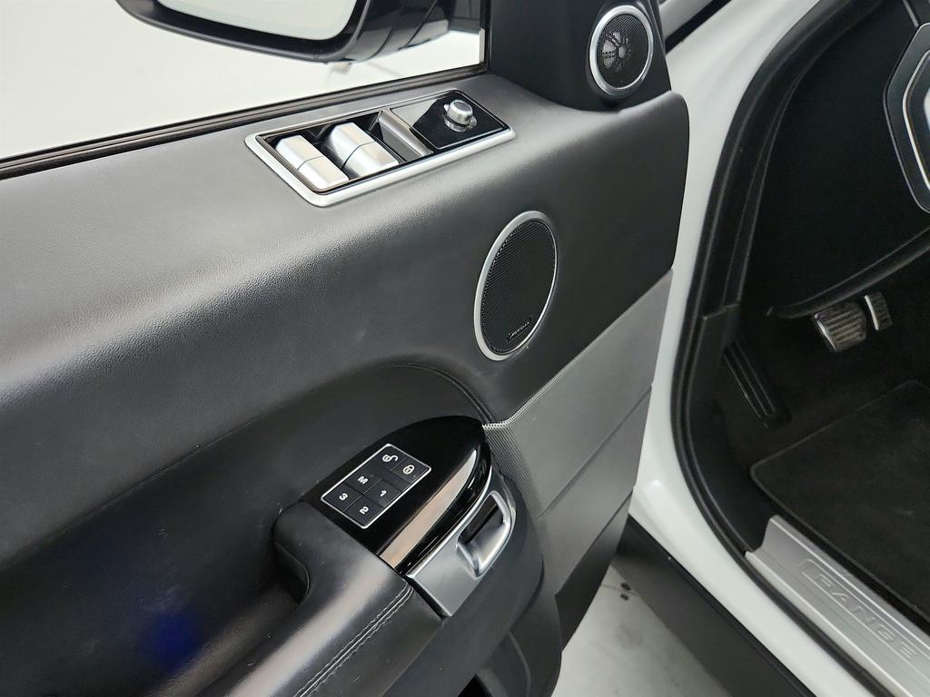 2018 Land Rover Range Rover Sport - $22,595