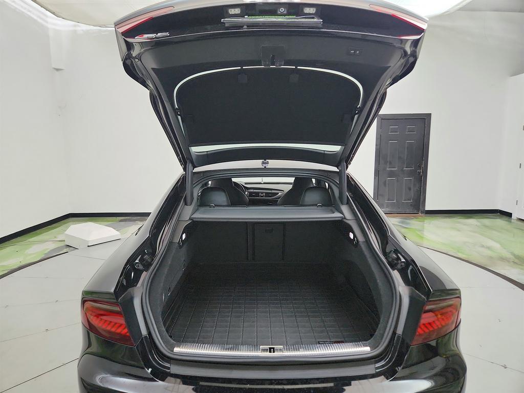 2017 Audi S7 - $21,550