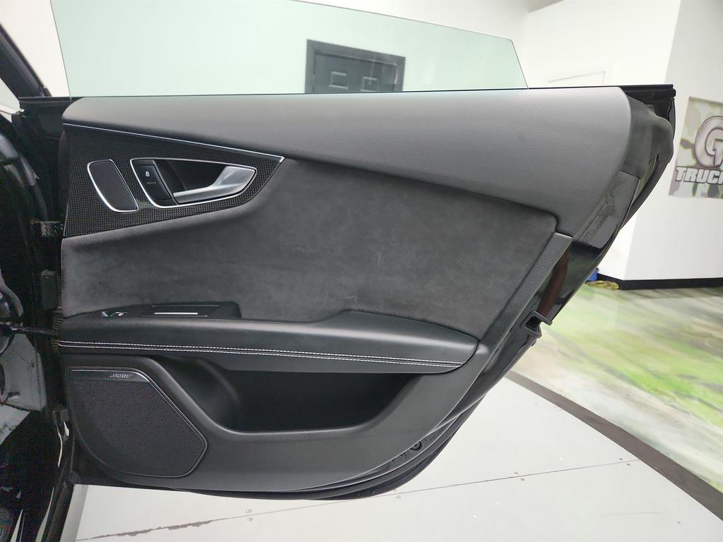 2017 Audi S7 - $21,550