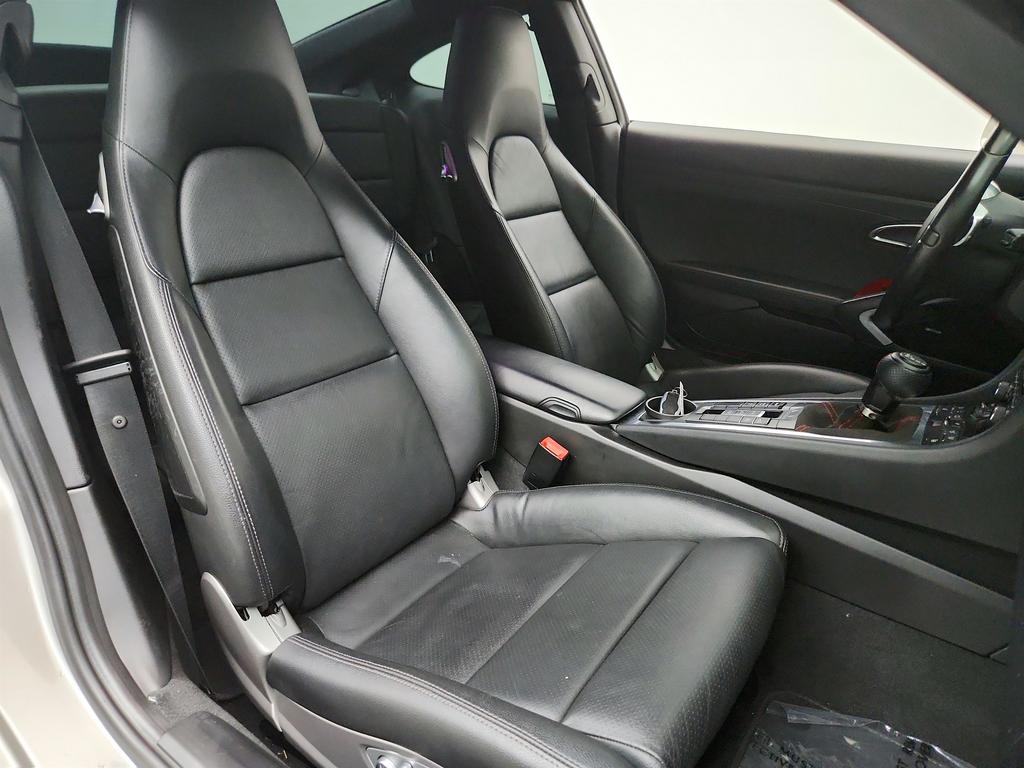 2013 Porsche 911 - $46,650