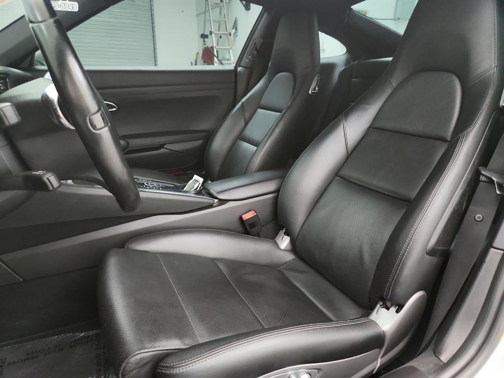 2013 Porsche 911 - $46,650