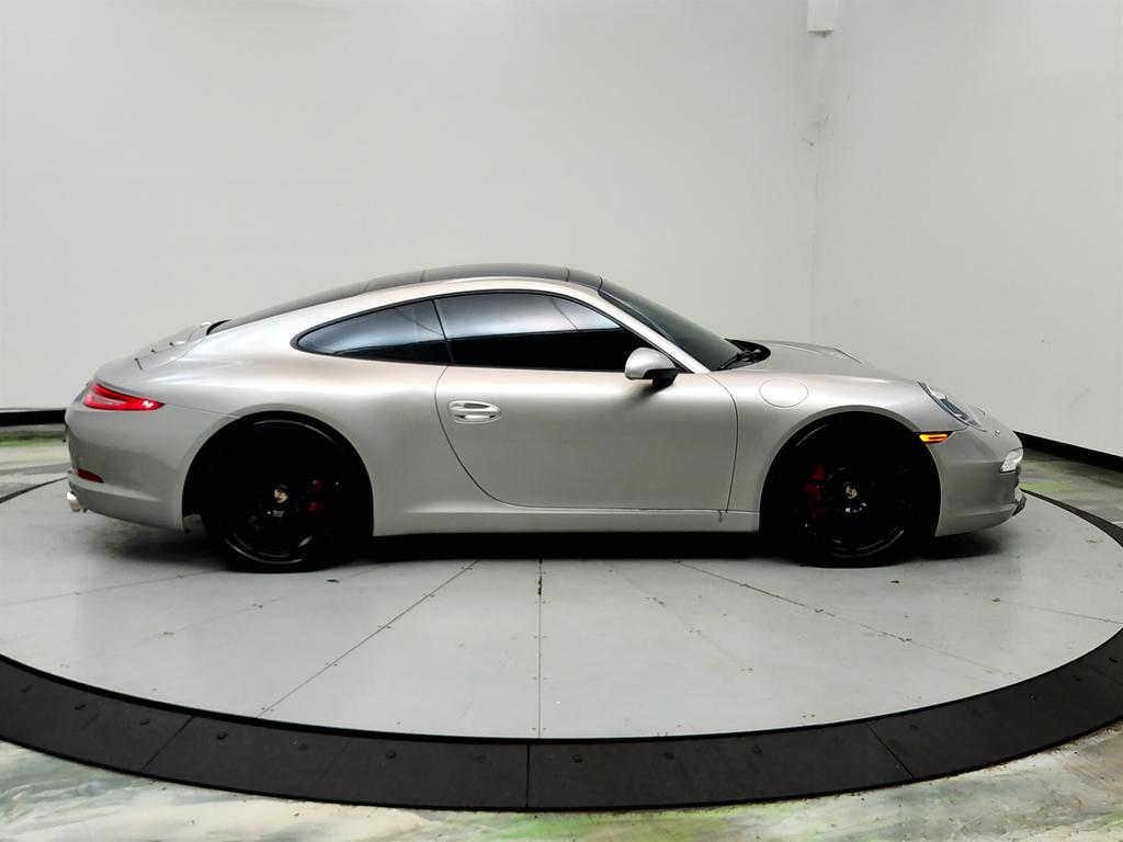 2013 Porsche 911 - $46,650