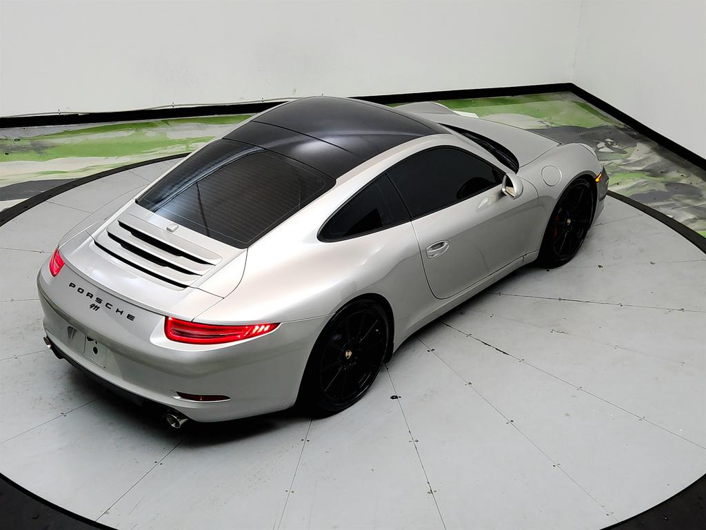 2013 Porsche 911 - $46,650
