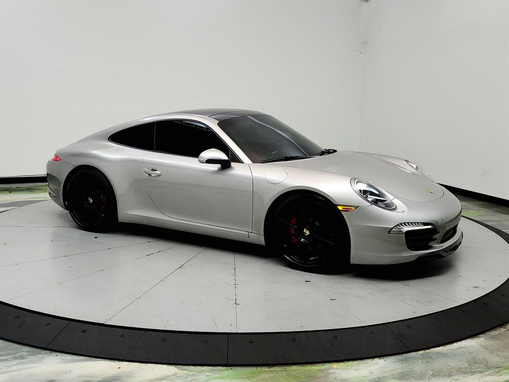 2013 Porsche 911 - $46,650