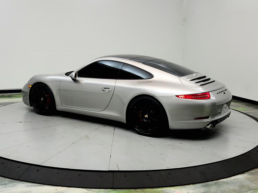2013 Porsche 911 - $46,650