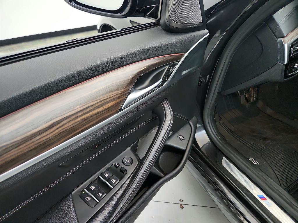 2017 BMW 540i - $15,795