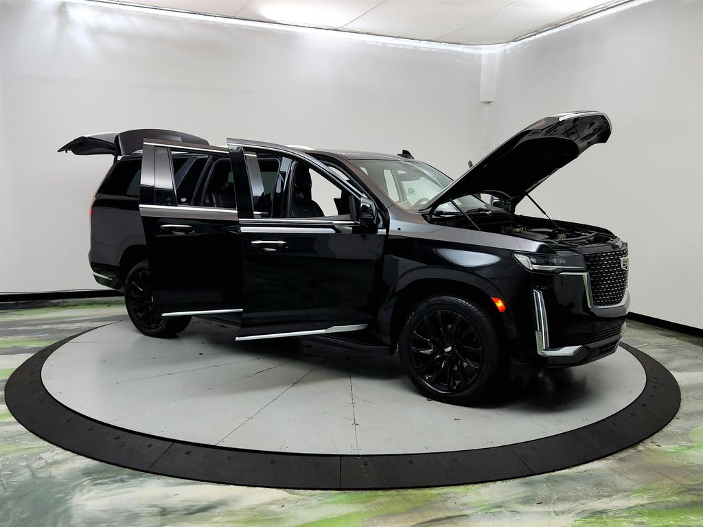 2022 Cadillac Escalade - $43,250