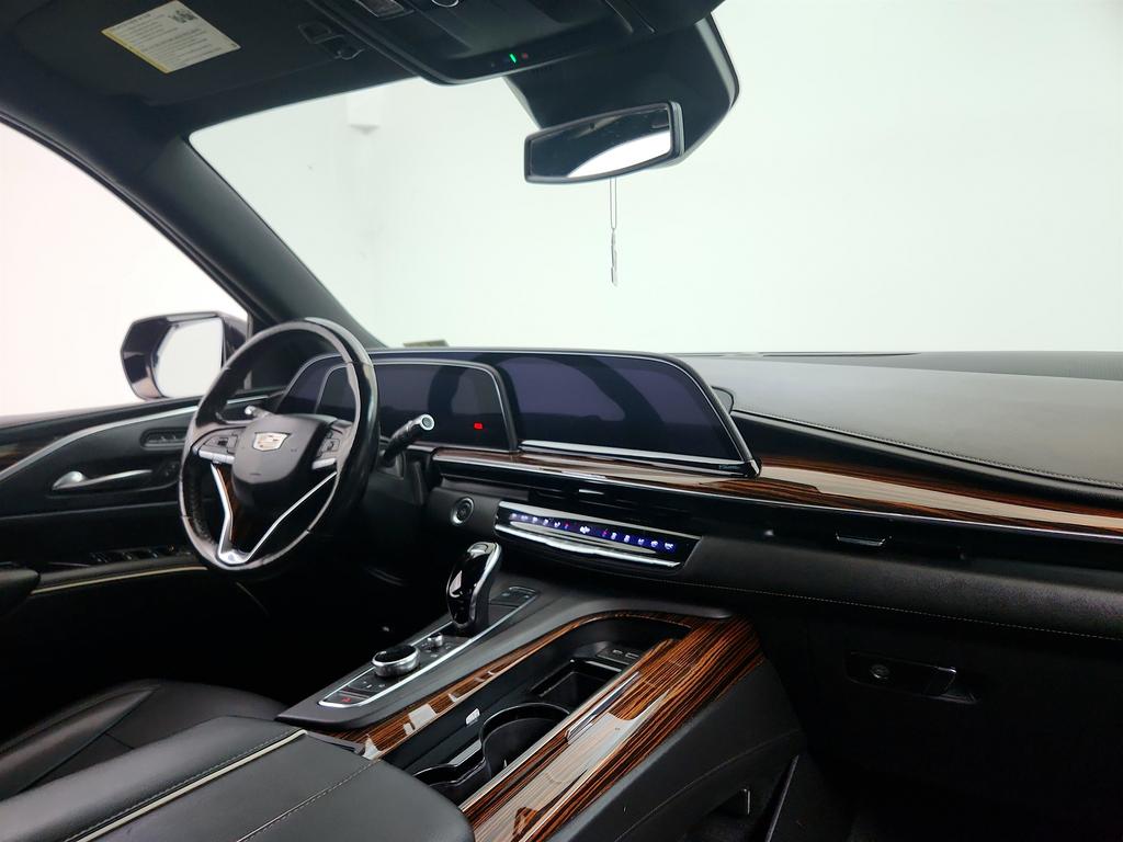 2022 Cadillac Escalade - $43,250