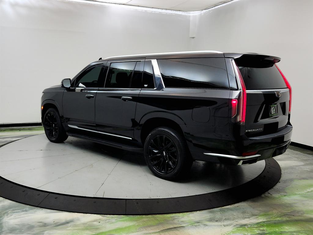 2022 Cadillac Escalade - $43,250