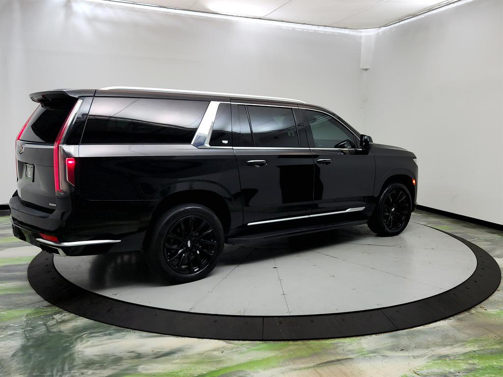 2022 Cadillac Escalade - $43,250