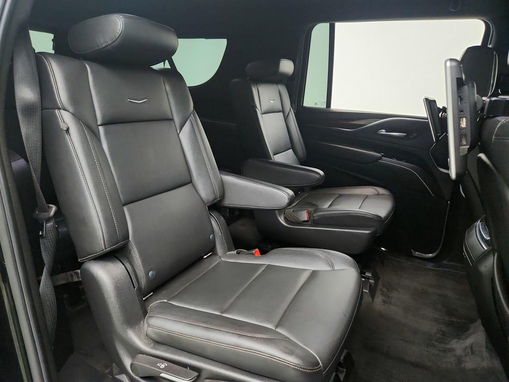 2022 Cadillac Escalade - $43,250